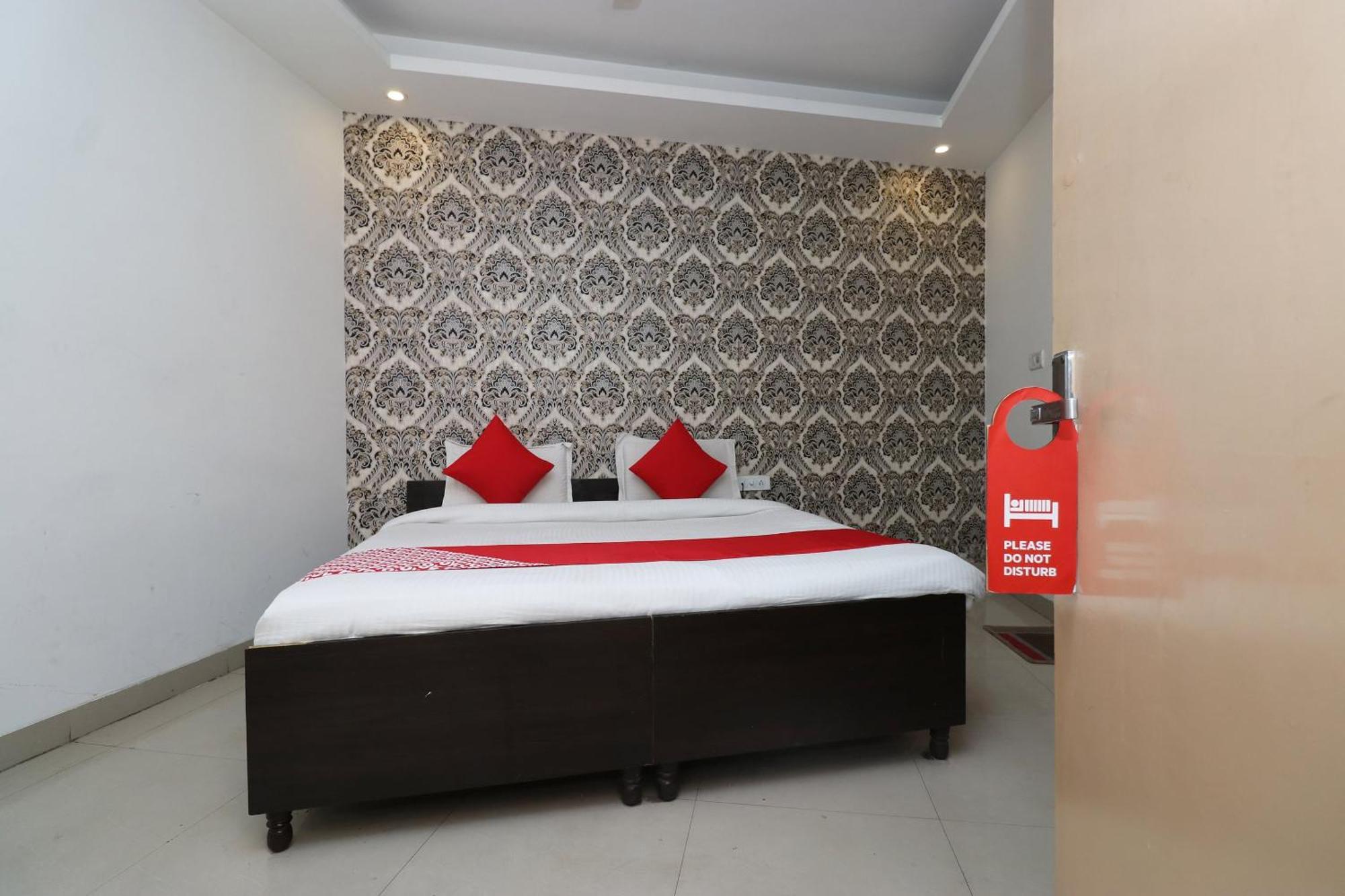 Oyo Flagship Hotel Daimond New Delhi Eksteriør billede