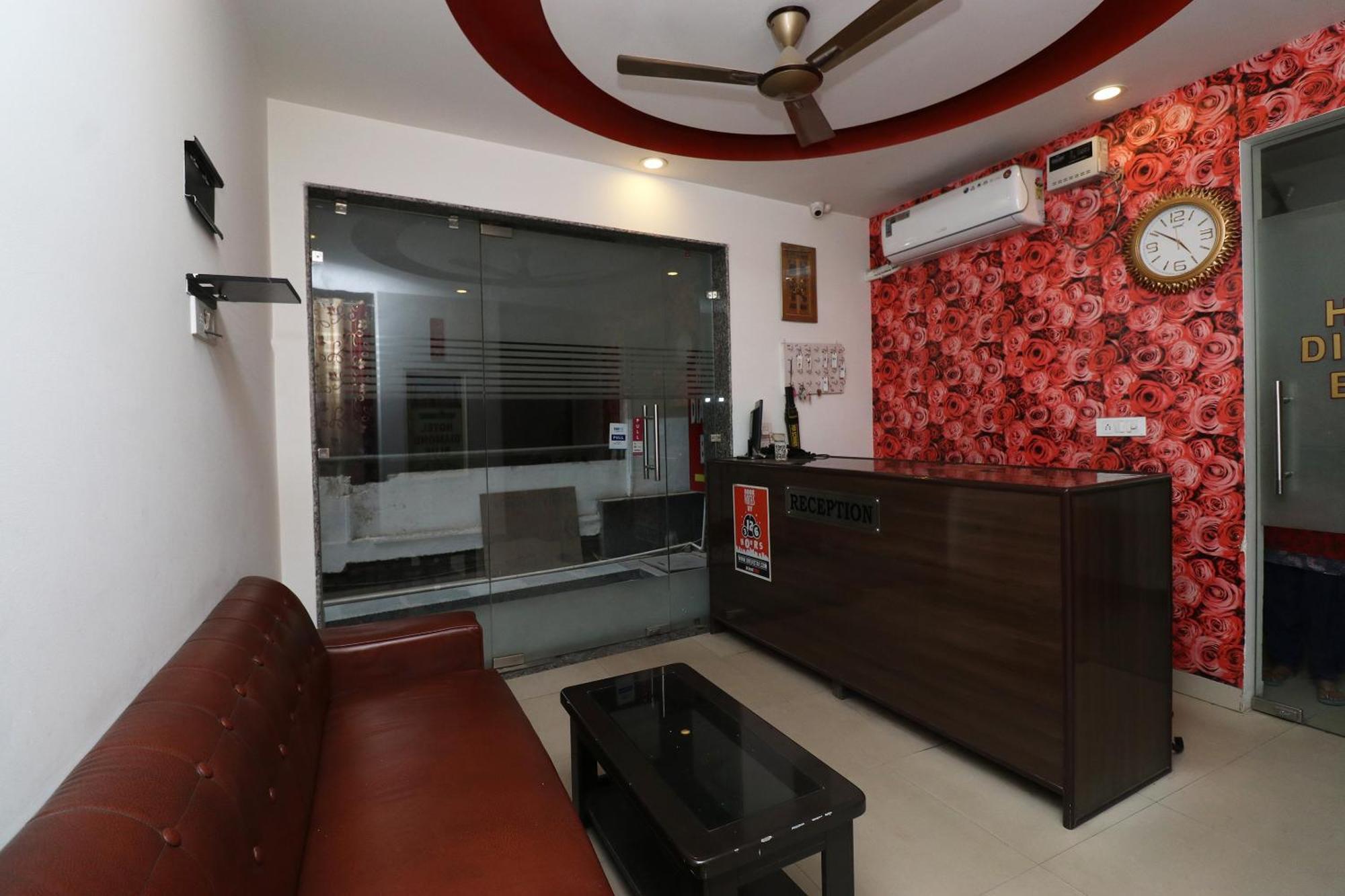 Oyo Flagship Hotel Daimond New Delhi Eksteriør billede